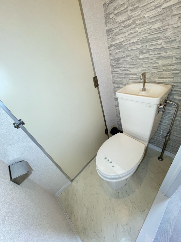 トイレ　※他部屋参考写真