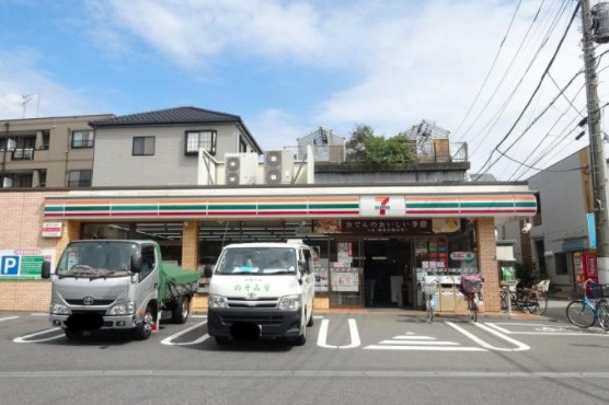 コンビニ　セブンイレブン足立梅田２丁目店（コンビニ）まで548m