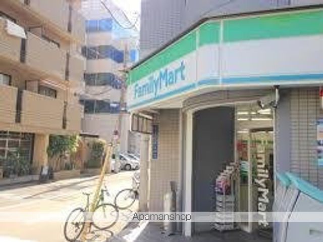 コンビニ　ファミリーマート　上町一丁目店（コンビニ）まで527m