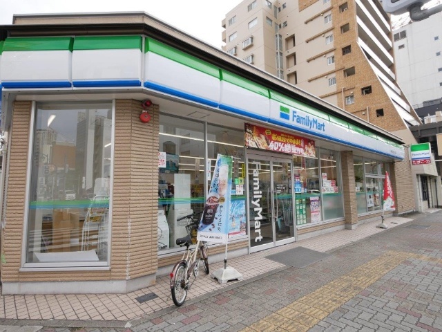 コンビニ　ファミリーマート千種今池五丁目店（コンビニ）まで123m