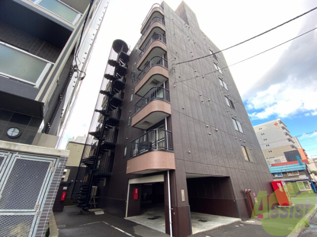 建物外観　札幌市中央区南６条東「ロイヤルリバー」