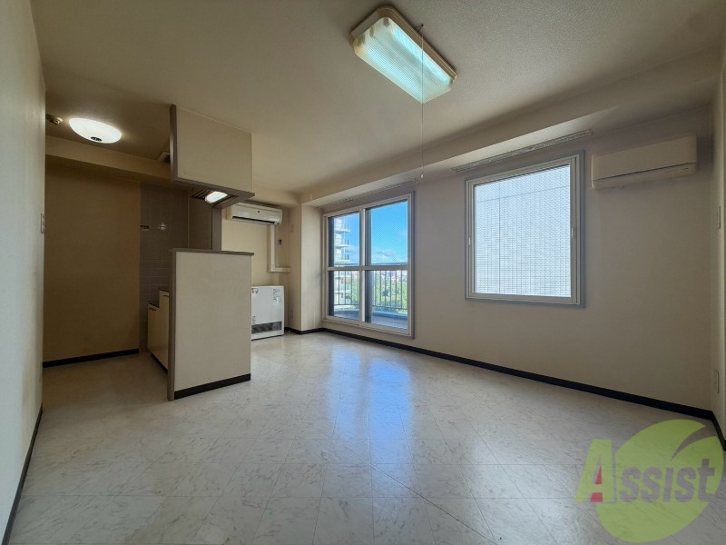 居室・リビング　広くてキレイなお部屋が広がっていて、充実した生活が送れそう。