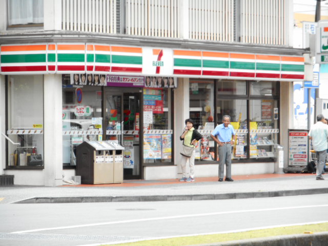 コンビニ　セブン-イレブン川越南大塚駅南口店（コンビニ）まで121m