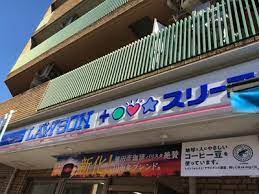 コンビニ　ローソン・スリーエフ松陰神社駅前店（コンビニ）まで332m