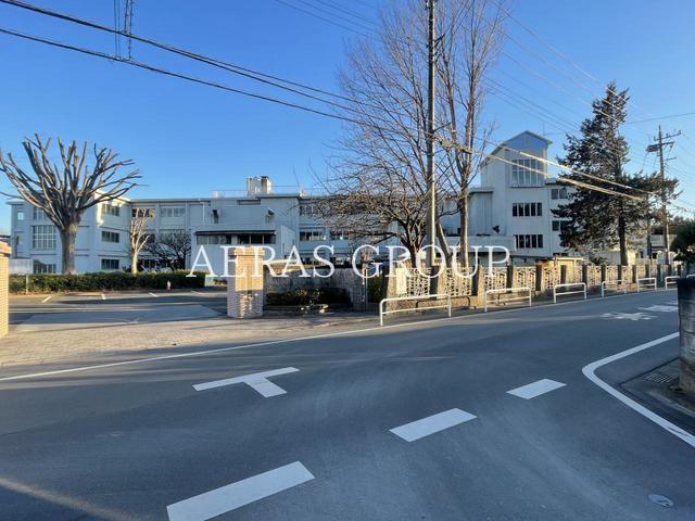 小学校　鶴ヶ島市立鶴ヶ島第二小学校（小学校）まで357m
