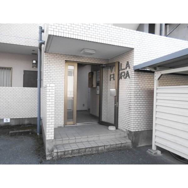 エントランス　建物入口