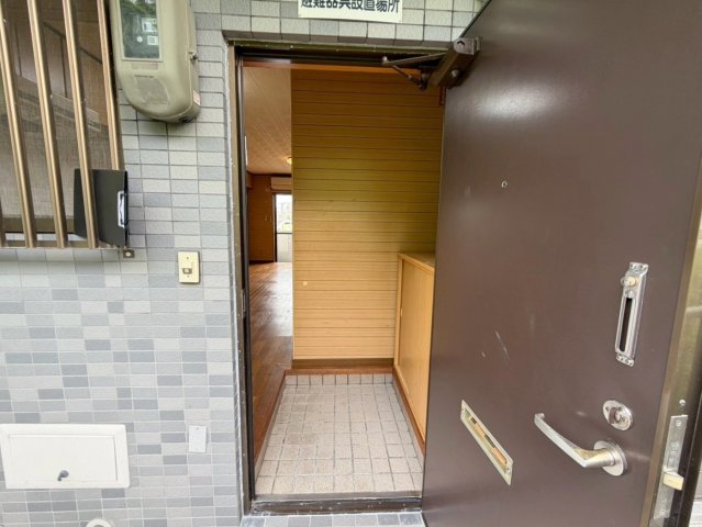 玄関　パームハイツ★那覇市楚辺エリア