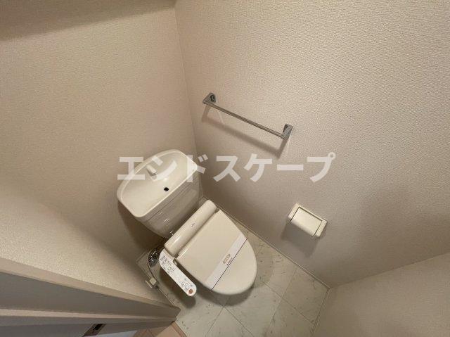 ＪＲ両毛線 駒形駅 徒歩15分 3階建 築16年のトイレ写真