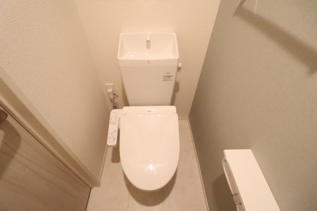 アヴァンス伊勢野のトイレ写真