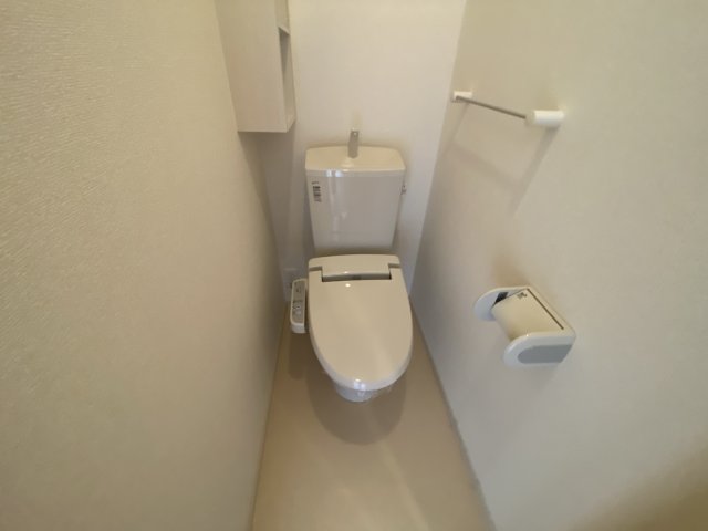 Hyu Forsch 和のトイレ写真