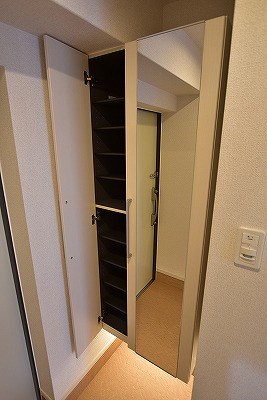 玄関　玄関収納