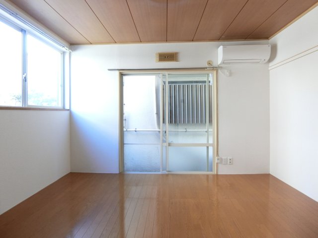 居室・リビング　他のお部屋の参考写真となります。