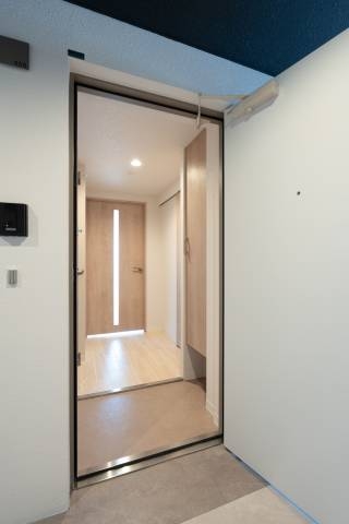 プレシャス北17条の玄関写真