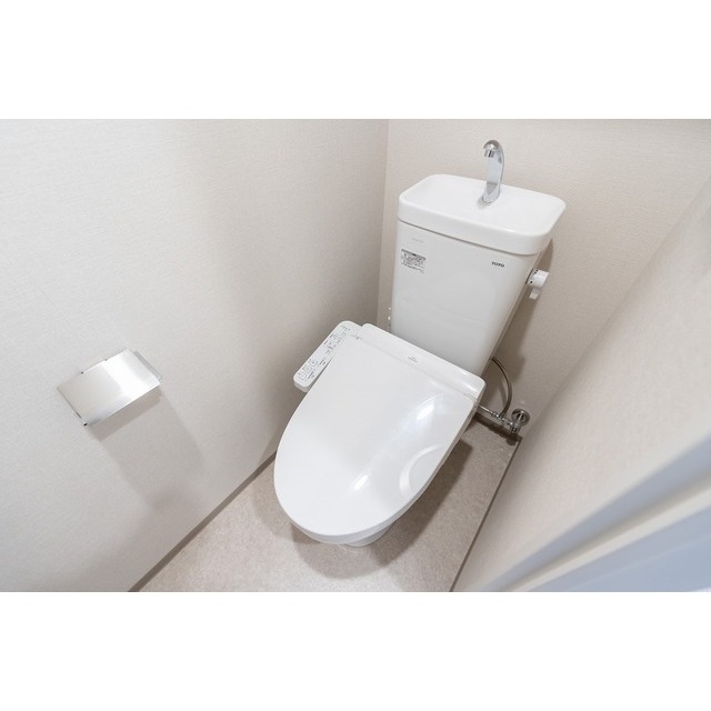 ドゥーエ横濱鶴見のトイレ写真