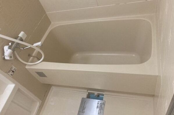 INOVE札幌南7条IIの風呂写真