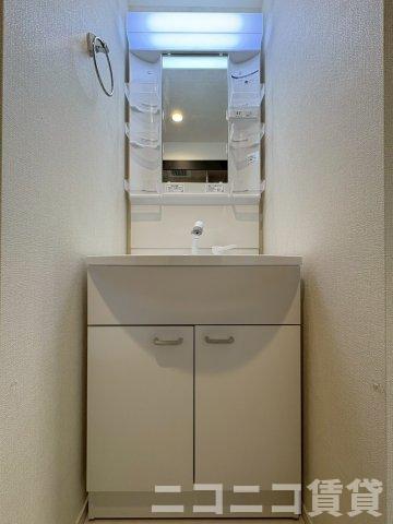 洗面設備　別号室イメージの為、現状を優先致します。