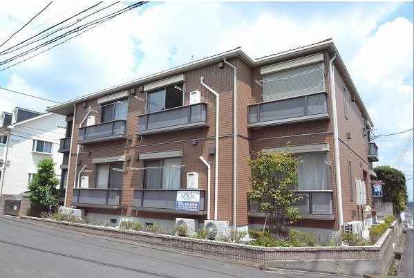 建物外観　日野駅徒歩5分の綺麗なアパート♪