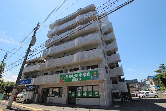 ソレーユ西山の外観写真