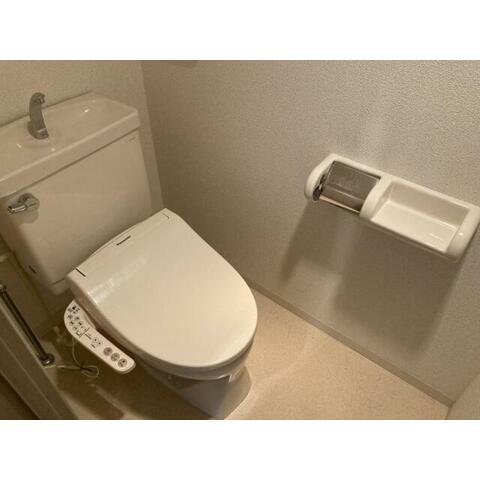 トイレ　トイレです　インターネット使用料無料