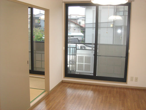 居室・リビング　洋室２