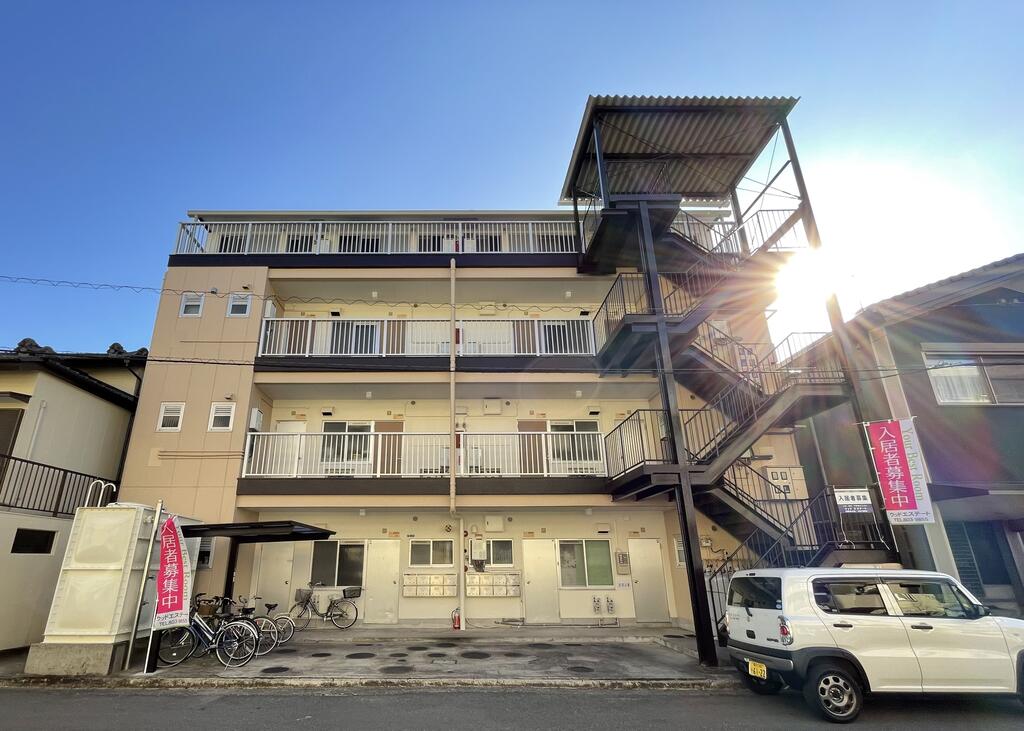 田内マンションの建物外観