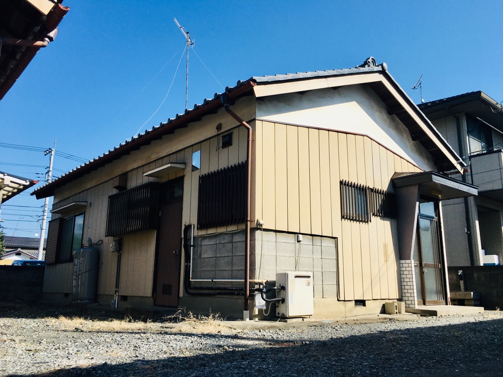 小林貸家の建物外観