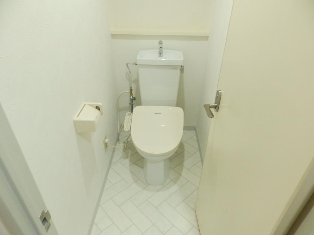 トイレ　ウォシュレット