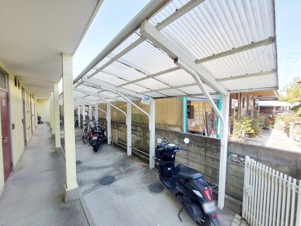 駐車場　駐輪場