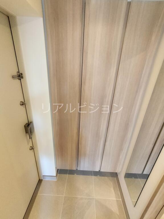 イプセ代々木上原Hillsの玄関写真