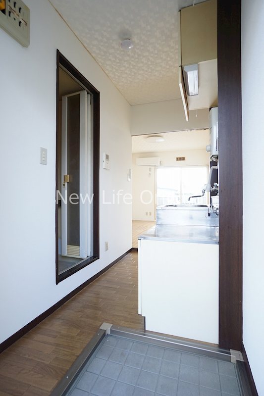 玄関　お好みの収納をお持ち込みいただけます☆