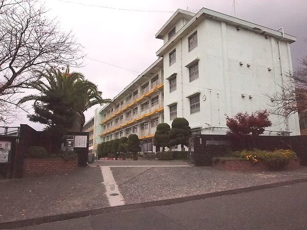 中学校　北九州市立　沼中学校（中学校）まで650m