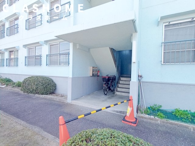 【安城市今本町のマンションのエントランス】