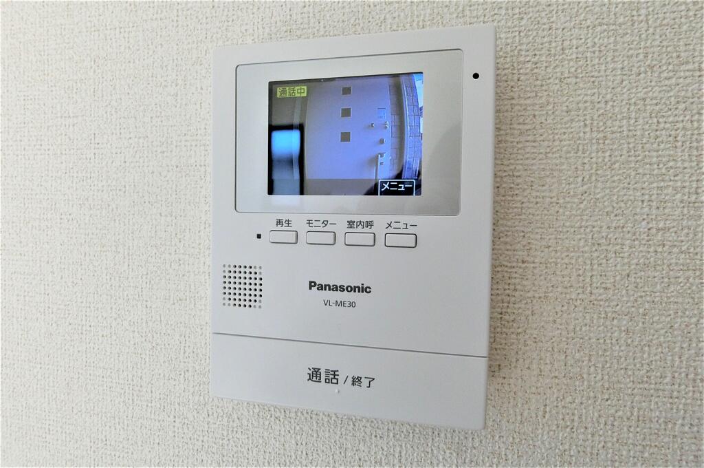 セキュリティ　類似物件の写真、配色に違いあり。