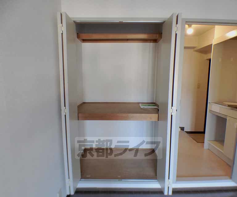 収納　洗濯機置場（室内）