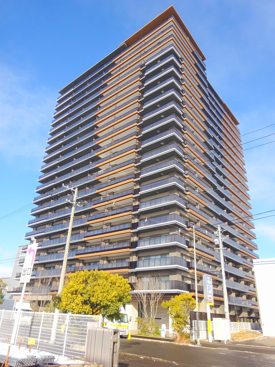 ASUTO　RESIDENTIAL　THE　TOWERの建物外観