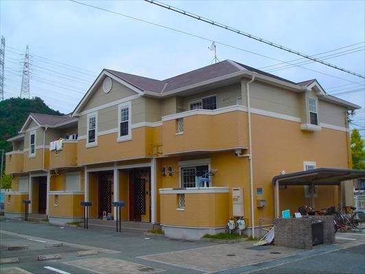 姫路市白浜町神田のアパートの建物外観