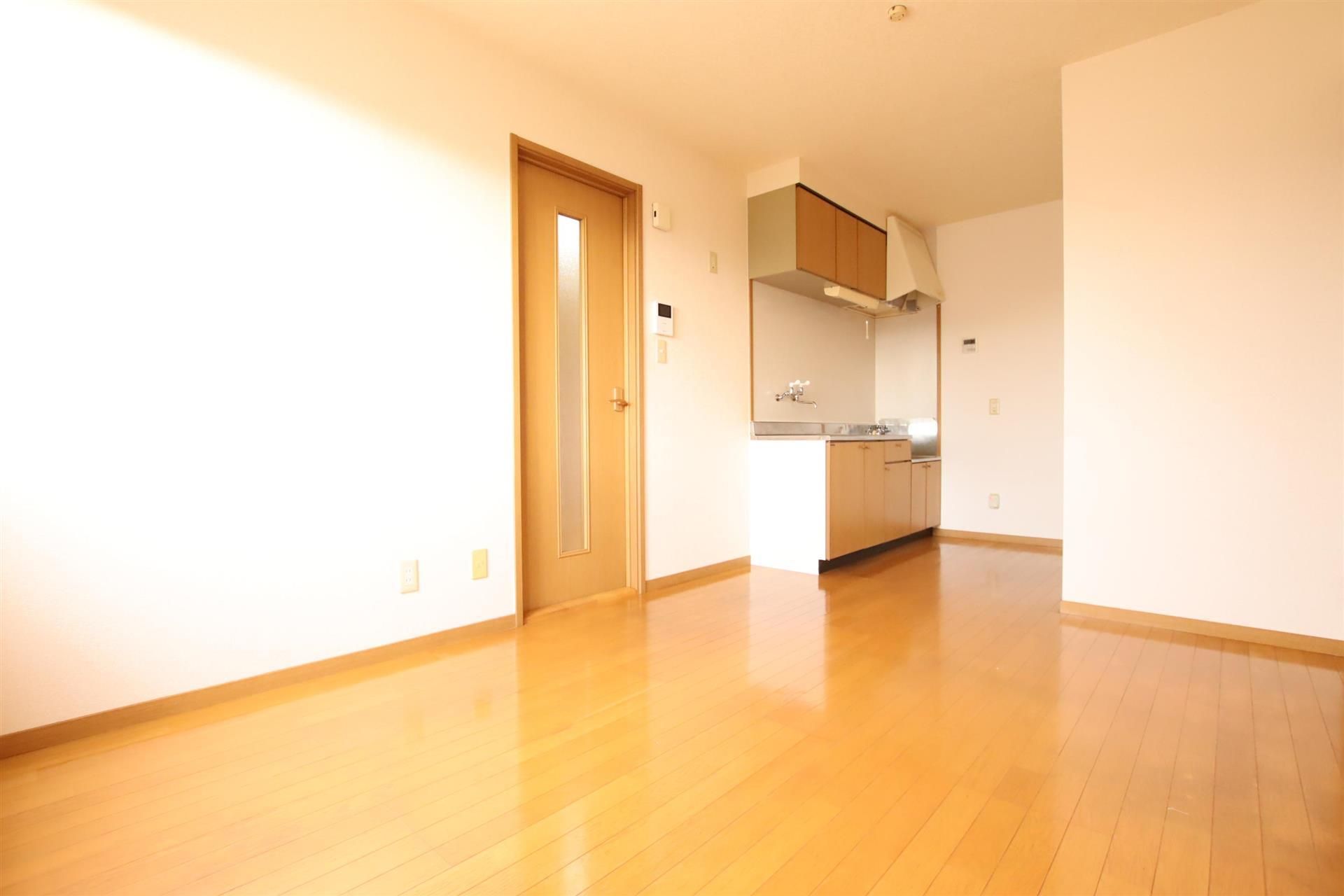 居室・リビング　こちらのリビングで趣味の時間をお楽しみください