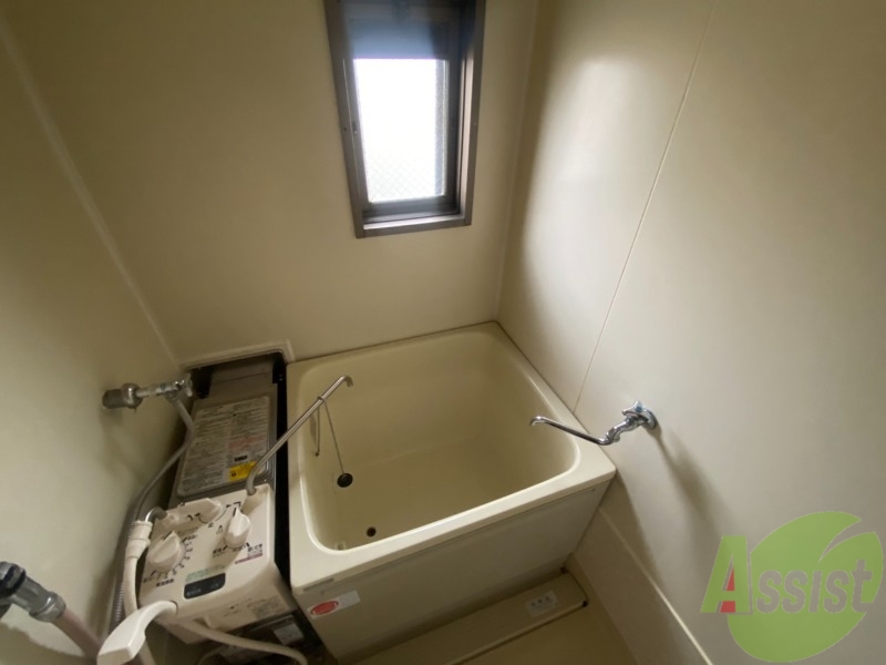 バス・シャワールーム　１人暮らしにはピッタリのサイズ感ですね！