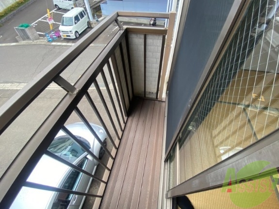 バルコニー　バルコニーがあるので洗濯物は外に干せそうですね～