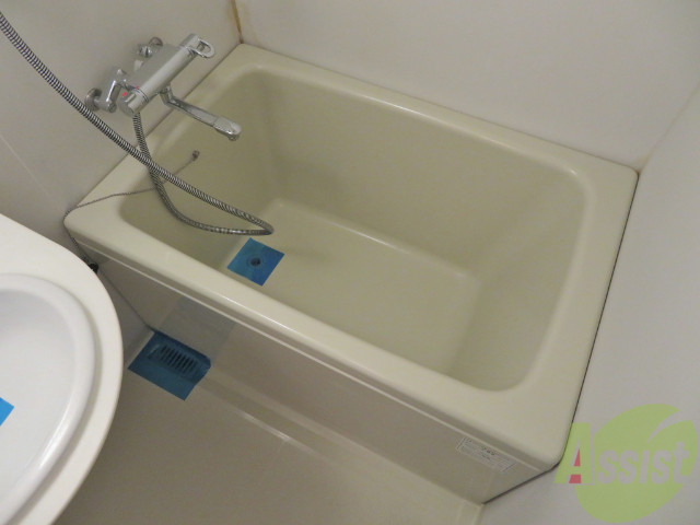 バス・シャワールーム　バスルームは一日の疲れを癒す大切な空間です