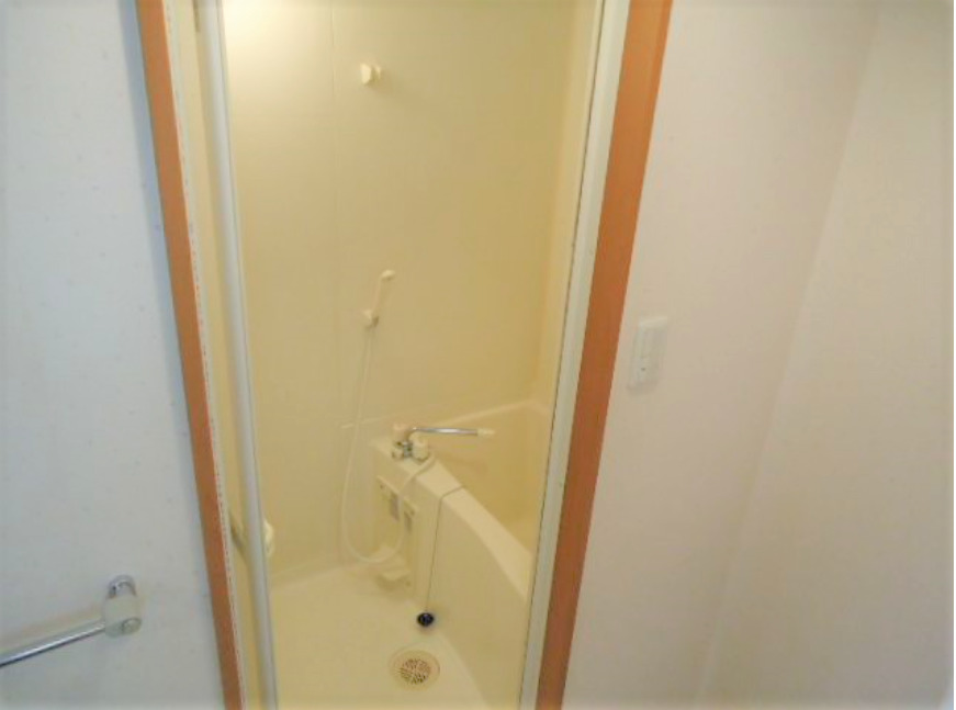 バス・シャワールーム　お風呂です