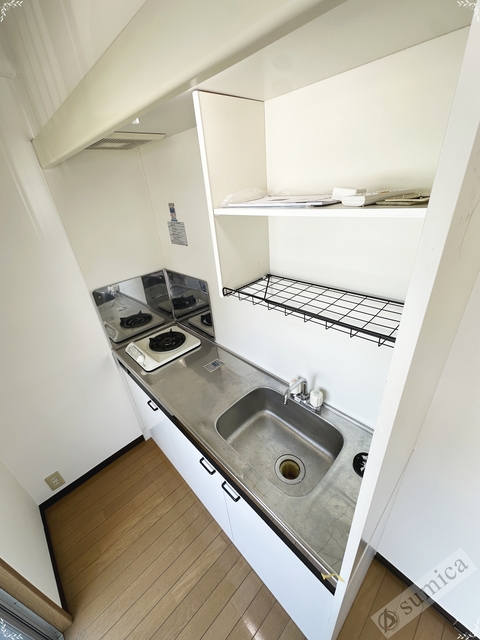 キッチン　※４０３号室・リフォーム前の写真となります。