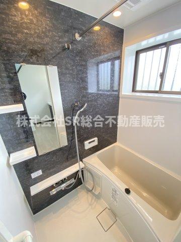 バス・シャワールーム　浴室とっても綺麗で気持ち良いです♪