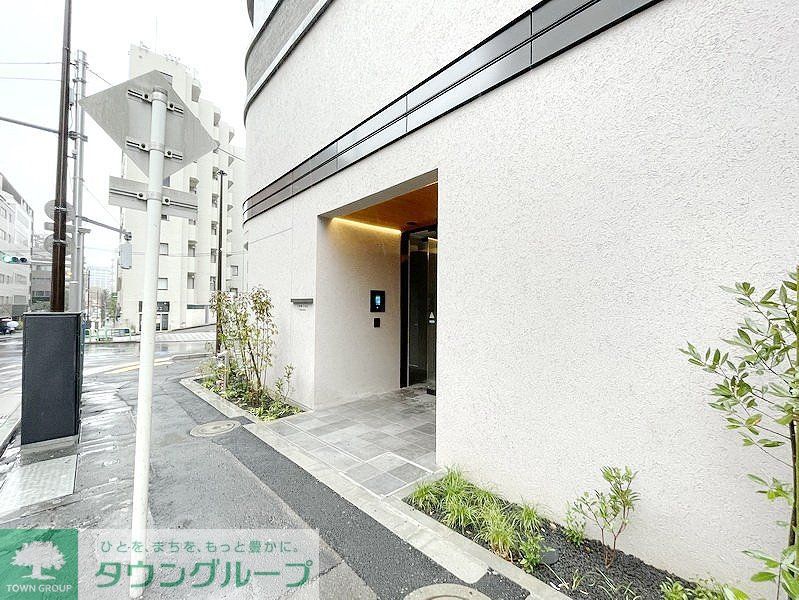 エントランス　お問合せは(株)タウンハウジング赤坂店へ【03-5563-…