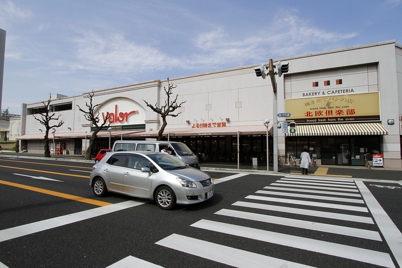 スーパー　バロー車道店（スーパー）まで875m