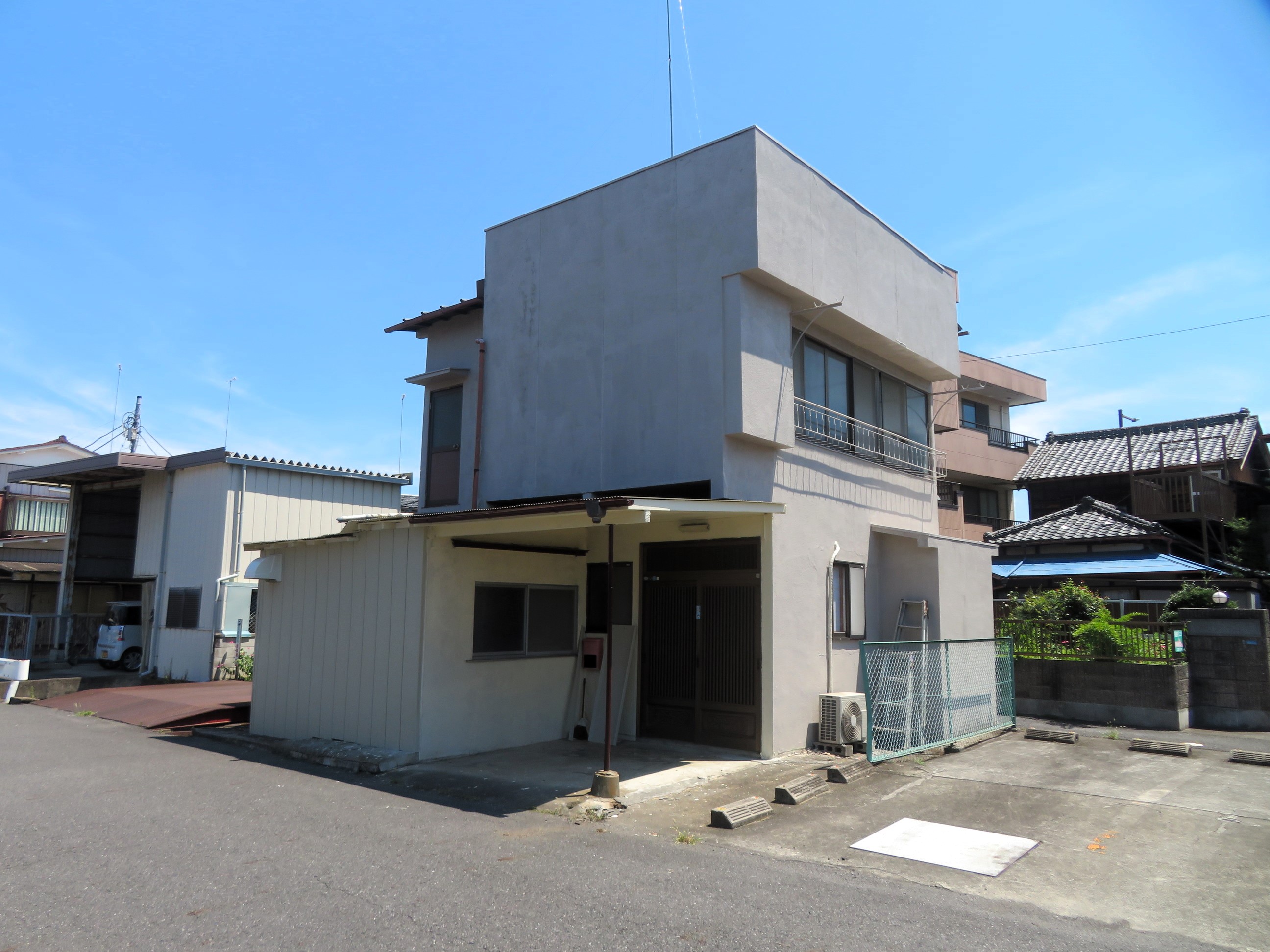 建物外観　人気の一戸建て賃貸。ペット可、事務所可です！