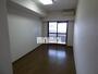 居室・リビング　東向き、綺麗なフローリングのお部屋です。
