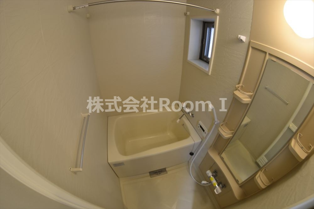 バス・シャワールーム　ゆったり過ごせるお風呂です