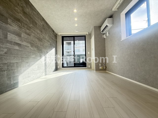 居室・リビング　居間です