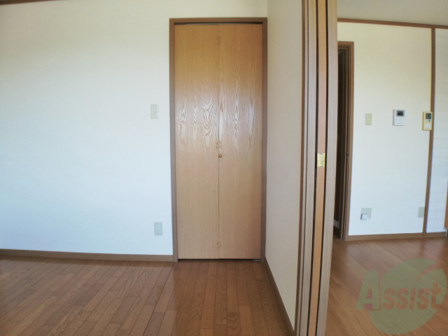 収納　クローゼットがありました。お洋服や荷物はここへ